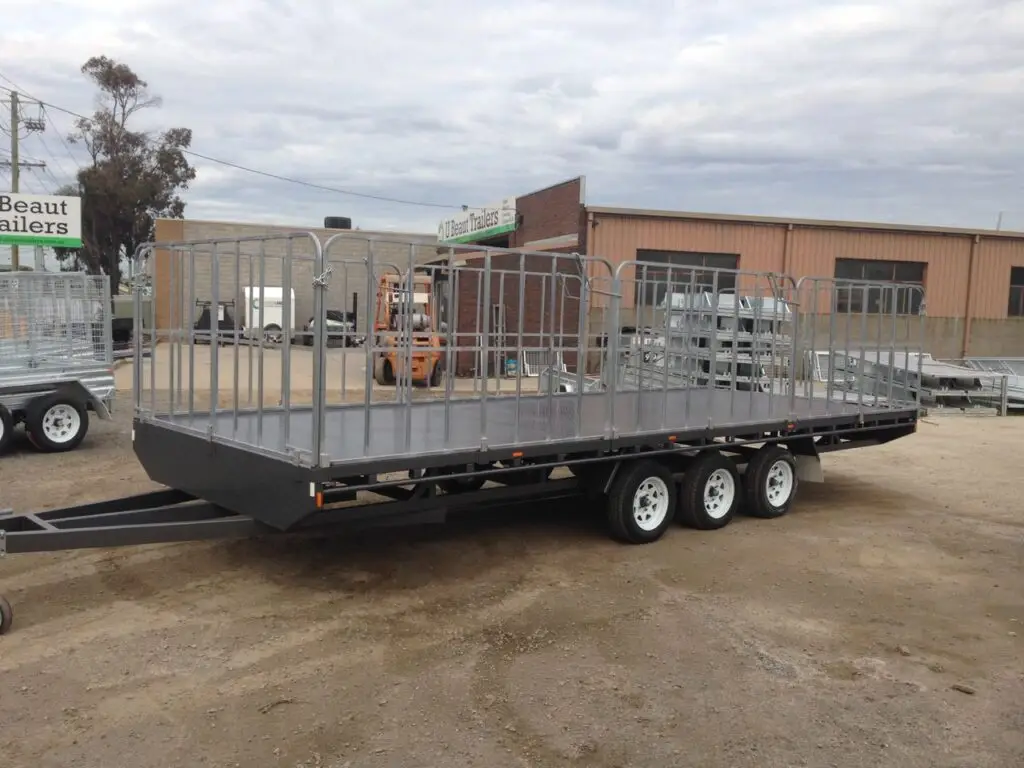 20×7 Tri-Axle Flat-Top Trailer – 2,000kg ATM, Truck Gates